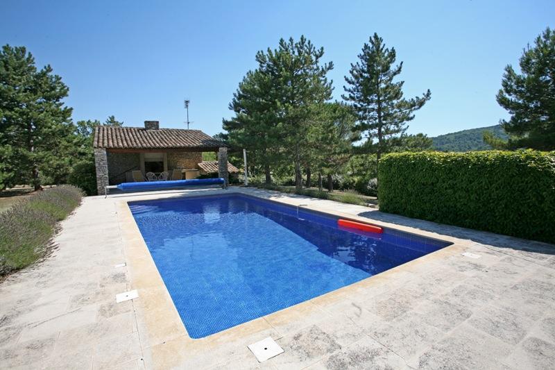 Maison en Luberon avec piscine au calme